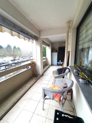 3 Zimmer, Loggia & Parkplatz – fehlt nur noch Ihr Name am Klingelschild!