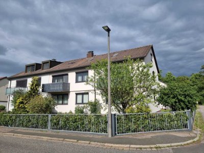 NEU RENOVIERTE 4-ZIMMER WOHNUNG IN NÜRNBERG  mit Gartenmitbenutzung