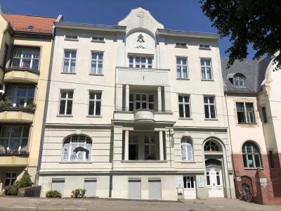 3 Zimmer Wohnung mit großem Spitzboden zu vermieten