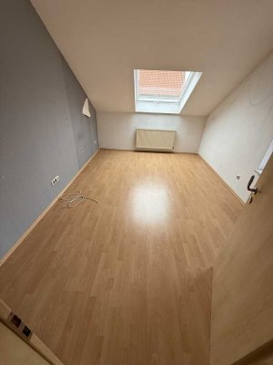 Geräumige 4-Zi-DG-Whg. in zentraler Lage Bückeburg