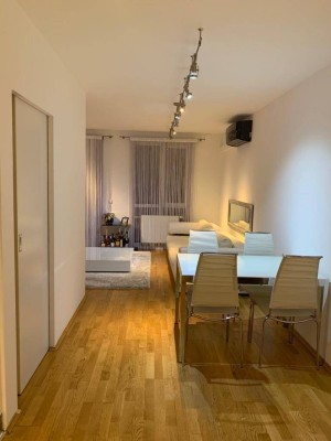 Moderne 2-Zimmer-Wohnung mit Loggia in Ruhelage