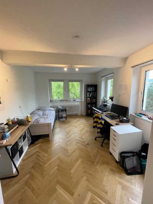 Helles Zimmer in Studentenwohnheim - Heidelberg Kirchheim
