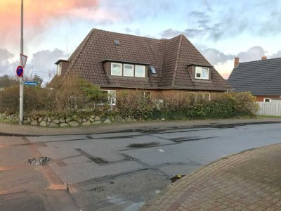 4,5-Zimmer Maisonette-Wohnung mit Gartenanteil in Sylt