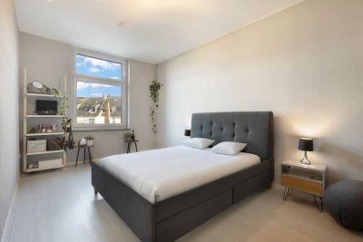 Urbaner Altbau-Charme an der „Rü“: 2-Zimmer Wohnung in Bestlage