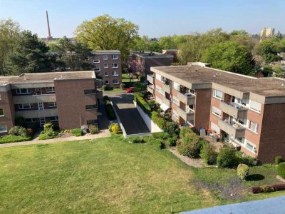 Krefelder Dykgebiet: Topgepflegte, freie 2-Zimmerwohnung mit Sonnenloggia