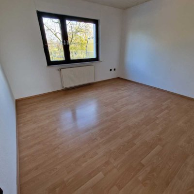 Helle 3,5-Zimmer Wohnung im 1. OG in Alstaden-Ost