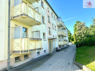 2-Raum-Wohnung mit Balkon im gepflegten Wohngebiet in Geyer!