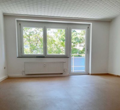 Helle 3-Zimmer Wohnung mit Balkon, Würzburg-Zellerau, Vermietung ab sofort!