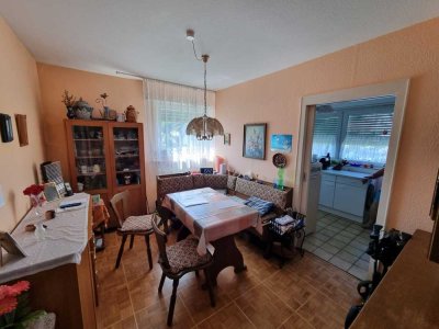 ruhige 3-Zimmer-Wohnung mit Balkon und Stellplatz