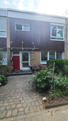 Gepflegtes Haus mit vier Zimmern in 65199, Wiesbaden