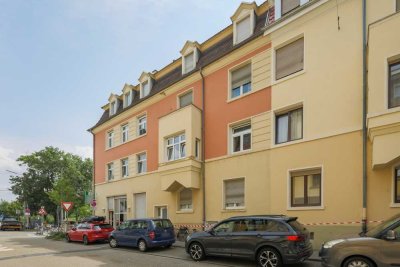 Der Hauptbahnhof in Schlenderweite: Charmanter Altbau, frisch gestrichen und sofort beziehbar!