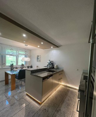 Neuwertige 4.5-Zimmer Wohnung mit Balkon, Klimaanlage und herrlichem Bergpanorama in Tschagguns