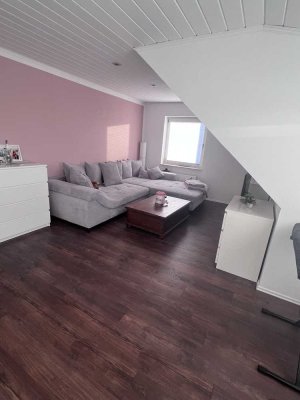 Charmante 2-Zimmer-DG-Wohnung (ca. 55m²) im Herzen von Uetze – ideal für Singles; zu sofort!