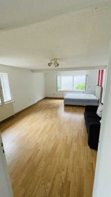 Helle 1 ZKB Wohnung Küche Terasse Garten Bännjerrück