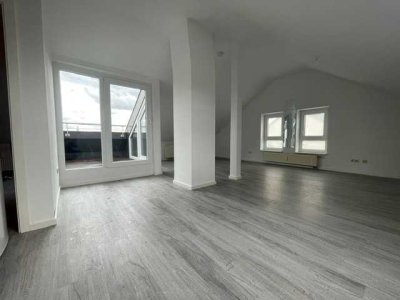 Erstbezug nach Sanierung! 2-Zimmer-DG-Wohnung in Senden (Schubertstraße) - mit Dachterrasse