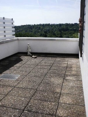 2,5-Zimmer-Terrassenwohnung mit 25m2 grosser Sonnenterrasse