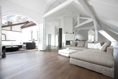 UNEINSEHBARE DACHTERRASSE - Helles Loft mit Lift direkt in die Wohnung