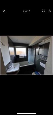 Renovierte 2,5-Zimmer Wohnung mit Balkon WG geeignet