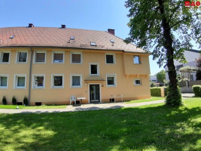 WOHNGENUSS PUR: praktisch geschnittene 2-Raum Wohnung in ruhiger und zentrumsnaher Lage! Preiswert mit heller Raumaufteilung, ebenerdiger Dusche und hochwertigem Zustand!