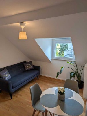 Möblierte Vierzimmerwohnung in Frankfurt-Dornbusch
