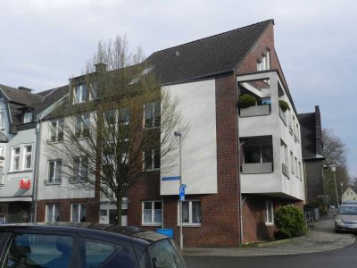 Gepflegtes Zuhause am Antony-Park mit 2,5 Zimmern und Balkon