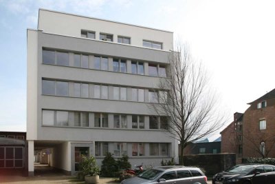 Helle 2-Zimmer Wohnung im 4. OG mit Balkon in Oberhausen-Marienkirche