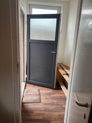 Geräumige 6-Zimmer Wohnung in Duisburg-Rahm