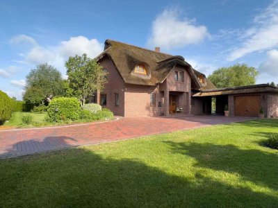Exklusive Reetdach-Villa auf über 1ha Grundstück - Wellness, Wintergarten und Natur pur