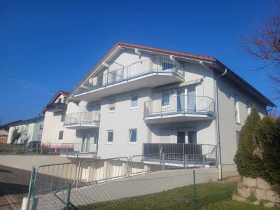 "gepflegte 3,5-Zimmer Wohnung im EG mit Balkon in Oberderdingen"