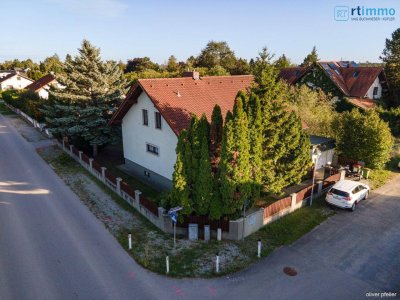 SCHÖNES FAMILIENHAUS mit Wintergarten und Garage in ruhiger Lage zu mieten!