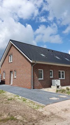 Energieeffiziente Doppelhaushälfte (KFW40) in Strücklingen - Ihr neues Zuhause wartet im Saterland!
