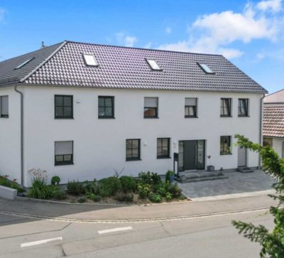 Top Haus mit sieben Zimmern in Affing