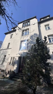 Exklusive 6-Zimmer Maisonette Wohnung frisch renoviert zur Eigennutzungg