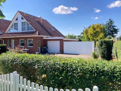 Markanter Klinkerbau unweit der Müritz - Garage - Carport - weitläufiges Grundstück....