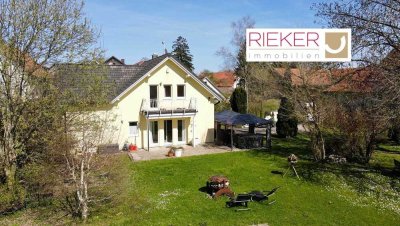 Außergewöhnliches Einfamilienhaus mit Pool, Sauna - Parkgrundstück – ideal für Familie und Hobby