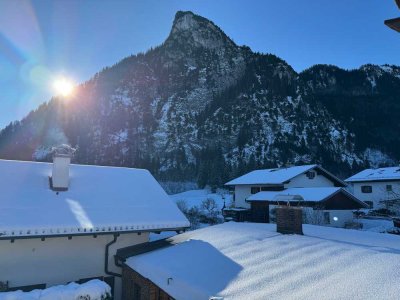 Eine "kleine" Besonderheit in den Ammergauer Alpen! Entzückendes, vermietetes Einfamilienhaus