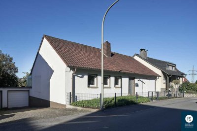 Freistehendes Einfamilienhaus mit großem Grundstück in Neheim