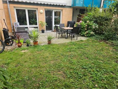 2-Zimmer Wohnung mit Gartenanteil &Einbauküche in Lindenhof