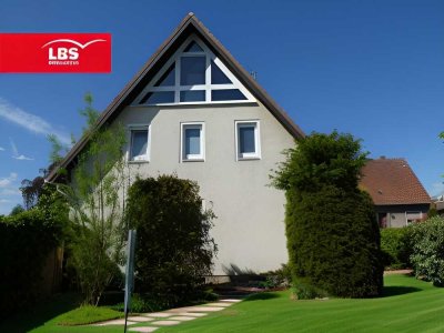 Zweigenerationenhaus in guter Lage!