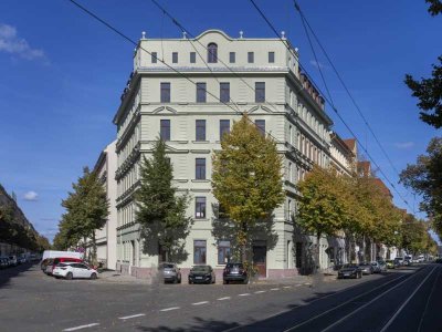 Traumhafte 4-Zimmerwohnung im Denkmalgeschützten Altbau mit Loggia