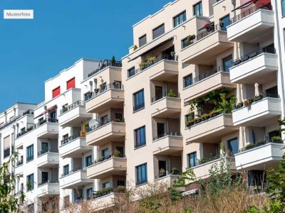 Provi frei Mehrfamilienhaus mit Stellplatz in 42655 Solingen -