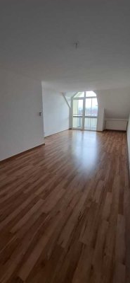 Von Privat 3-Zimmer Dachgeschosswohnung in Eisenach-Stregda