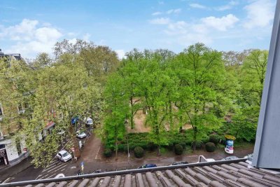 Dachgeschoss mit Blick auf den Rathenauplatz – Individuell auszubauen in Top-Lage!