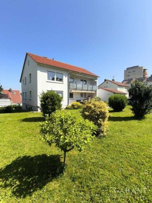 Zweifamilienhaus auf großem, sonnigem Grundstück!