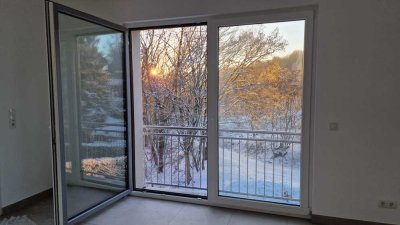 Neubauwohnung im grünen (Terrasse, Klima, Badewanne)