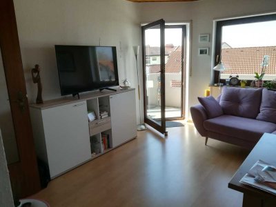 Helle 2-Zimmer Dachgeschosswohnung in Leimen mit Balkon zu vermieten