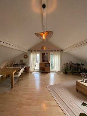 Charmante 2-Zimmer-Dachgeschosswohnung in Rastatt – mit Garage & Kellerraum