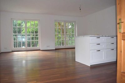 Familienfreundl. Erstbezug! Tolles Ambiente in stilvoller AB-Villa in der Gartenstadt Frohnau!