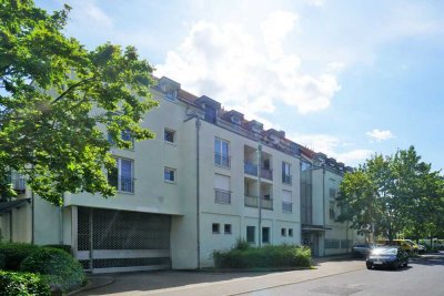 Frisch renoviert in Strehlen