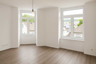 � Großzügige 4-Zimmer-Wohnung mit hochwertiger Ausstattung und Parkzugang